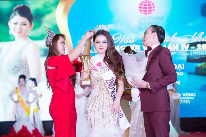 738c81e12a8bced5979a copy